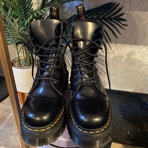 Platform Doc Martens